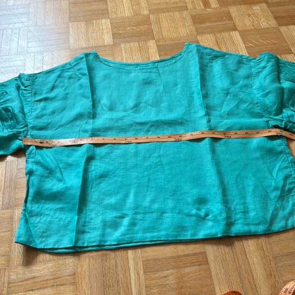 Linen - Picture 2 of 13